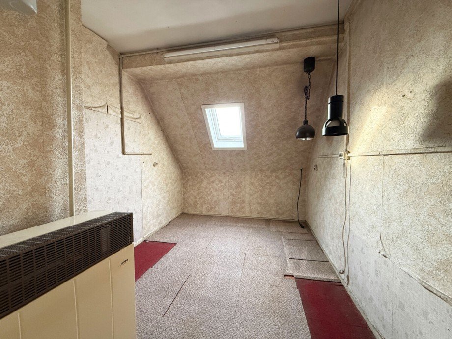  Dachgeschosswohnung Worms