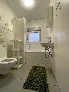 OG Badezimmer Saniertes Wohnhaus mit Zimmervermietung und ELW in Offstein - Flexibles Nutzungspotenzial