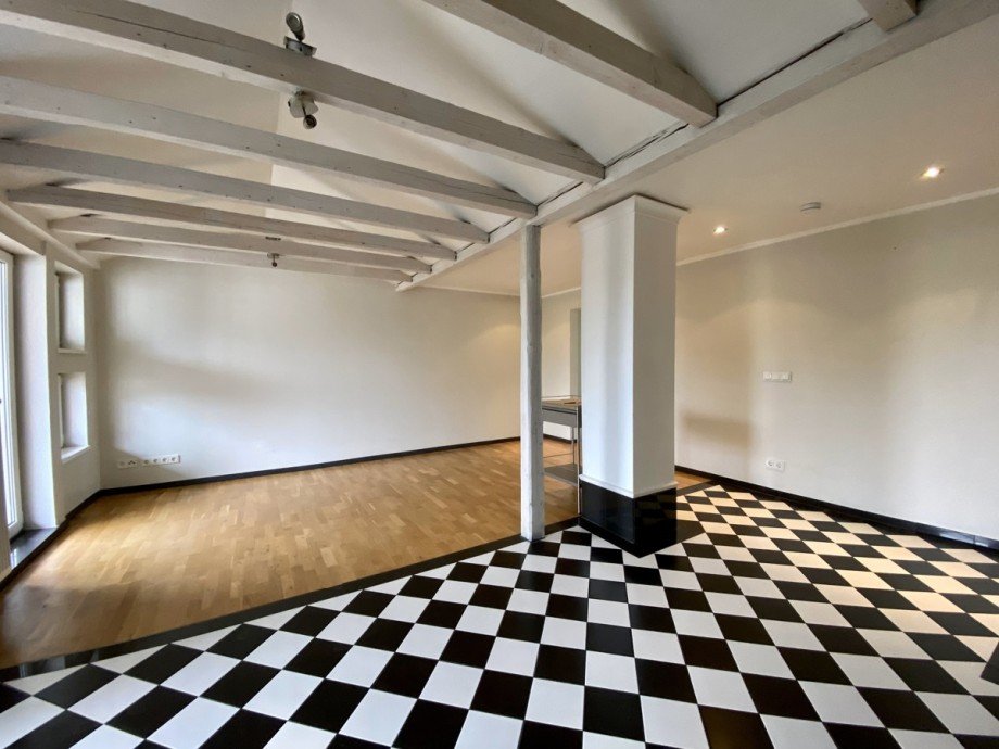  Dachgeschosswohnung Worms