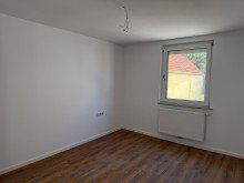  Frisch renovierte 2-Zimmer-Wohnung mit Balkon in Worms-Herrnsheim