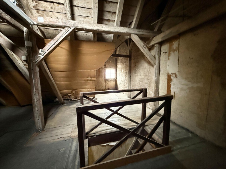  Dachgeschosswohnung Worms