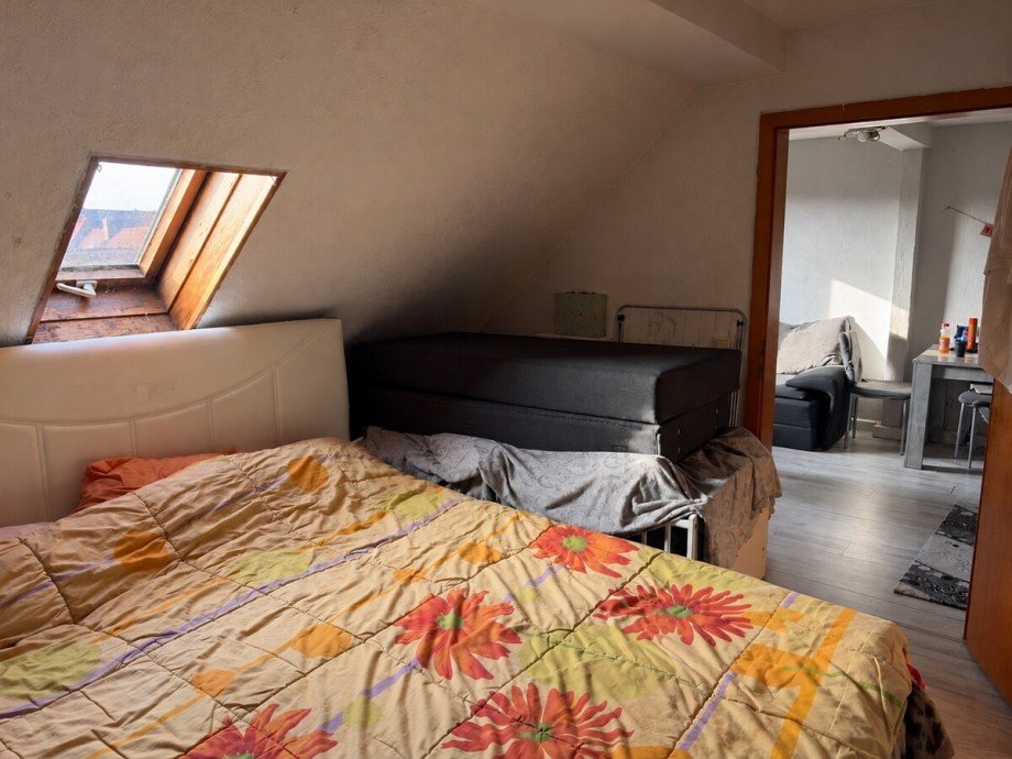 DG Schlafzimmer Blick ins Wohnzimmer Mehrfamilienhaus Worms