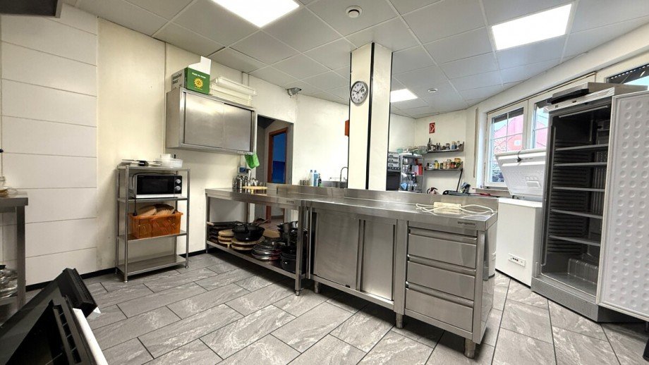 Lokal K�che Mehrfamilienhaus Worms