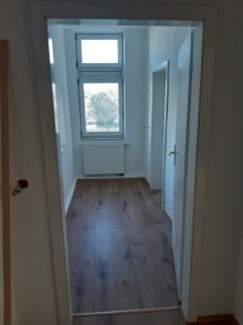 2. OG links Aufteilerobjekt - Irish Pub und moderne Apartments - Sichere Einnahmequelle