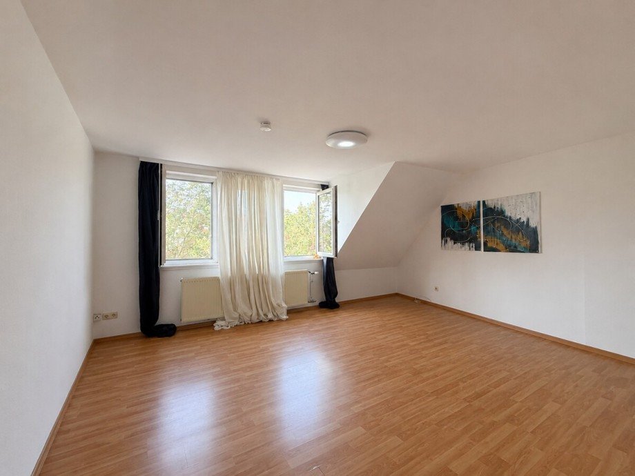  Dachgeschosswohnung Worms