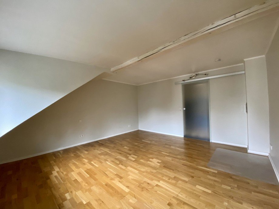  Dachgeschosswohnung Worms