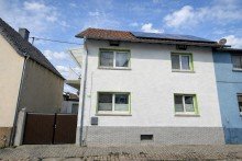  Einziehen & Wohlf�hlen: Familienhaus mit Garten, Balkon & moderner Ausstattung (3D-Tour)