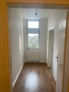 2. OG rechts Aufteilerobjekt - Irish Pub und moderne Apartments - Sichere Einnahmequelle