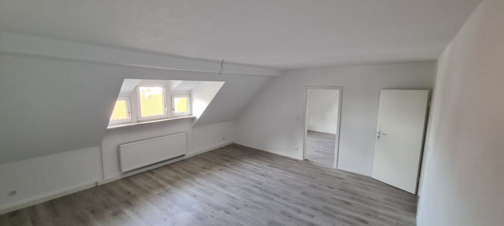 3. OG links Mehrfamilienhaus Worms