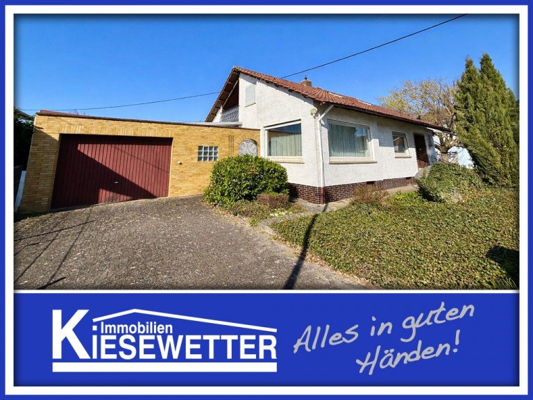  Eich Einfamilienhaus Einfamilienhaus in ruhiger Lage von Eich mit gro�em Garten, Terrasse und Tandemgarage