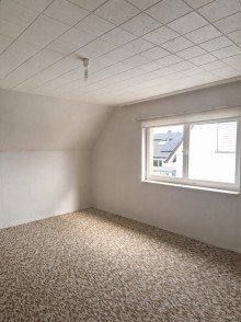  Freistehendes Einfamilienhaus mit gro�em Grundst�ck in Worms-Horchheim
