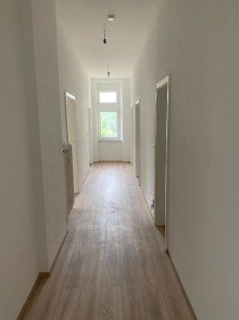 1. OG rechts Aufteilerobjekt - Irish Pub und moderne Apartments - Sichere Einnahmequelle