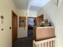 OG Flur Einfamilienhaus in Hochheim mit Garten zum fairen Kaufpreis - ideal f�r handwerklich Geschickte