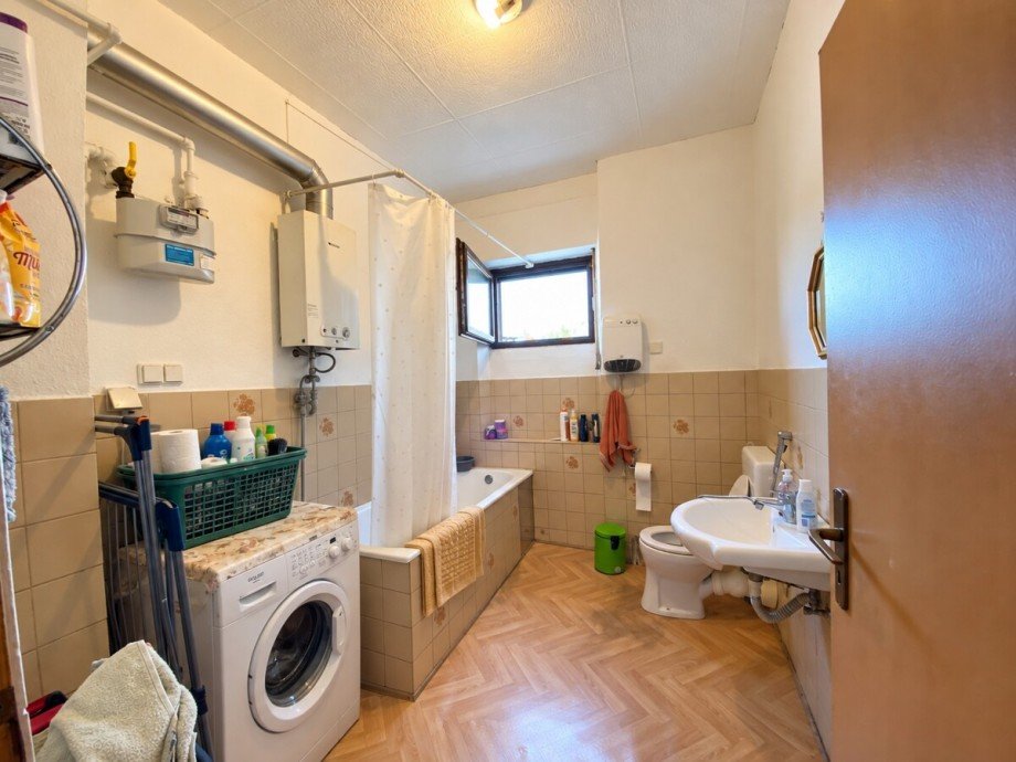 2. OG Badezimmer Mehrfamilienhaus Worms