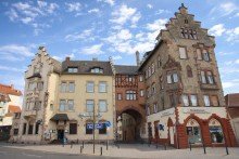  Aufteilerobjekt - Irish Pub und moderne Apartments - Sichere Einnahmequelle