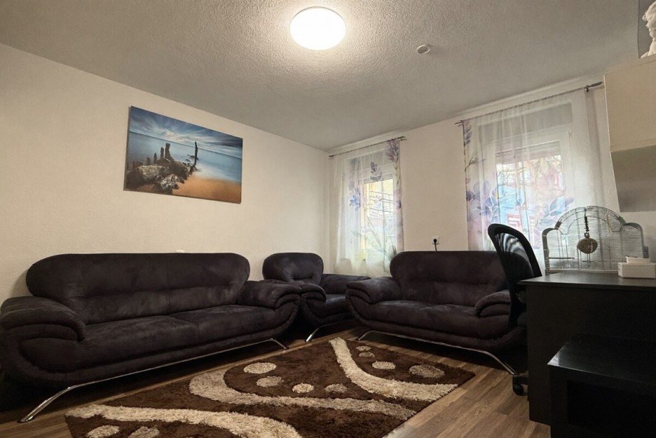 ELW Wohnzimmer Mehrfamilienhaus Offstein