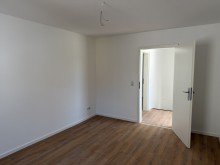  Frisch renovierte 2-Zimmer-Wohnung mit Balkon in Worms-Herrnsheim