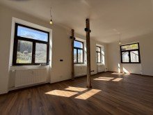  Exklusive Eigentumswohnung mit Altbauflair und modernem Wohnkomfort in Bad D�rkheim