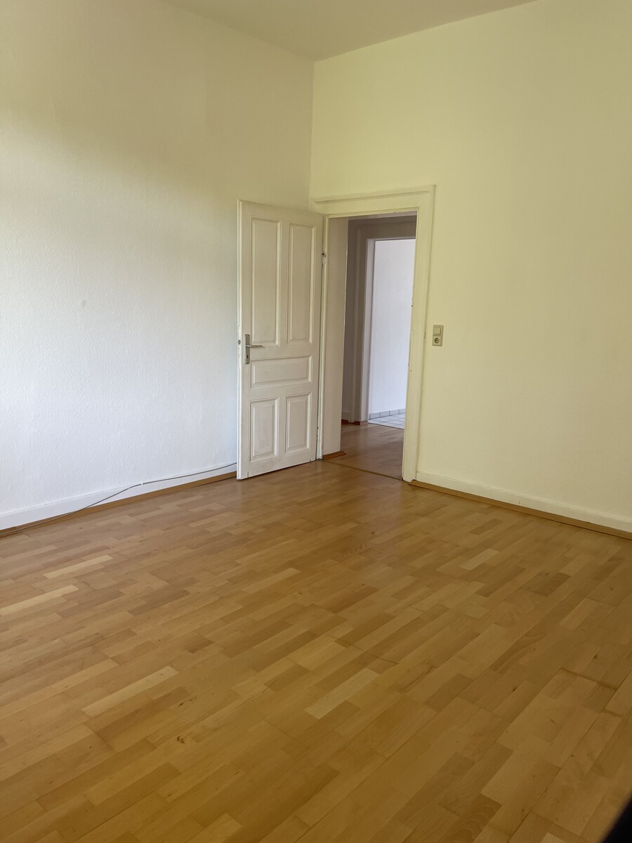 2. OG ZImmer Mehrfamilienhaus Worms