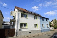  Einziehen & Wohlf�hlen: Familienhaus mit Garten, Balkon & moderner Ausstattung (3D-Tour)