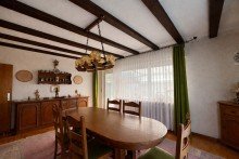  Einfamilienhaus in ruhiger Lage von Eich mit gro�em Garten, Terrasse und Tandemgarage